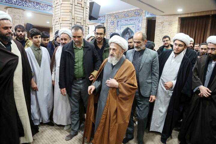 تصاویر/ درس اخلاق هفتگی آیت الله العظمی سبحانی