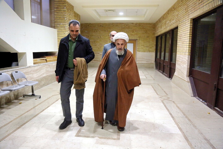 تصاویر/ درس اخلاق هفتگی آیت الله العظمی سبحانی