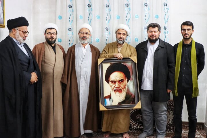 تصاویر/ تجلیل روحانی حاضر در عملیات کربلای ۴