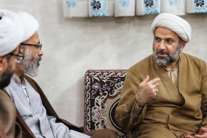 تصاویر/ تجلیل روحانی حاضر در عملیات کربلای ۴