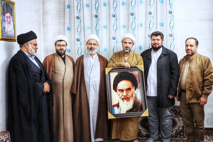 تصاویر/ تجلیل روحانی حاضر در عملیات کربلای ۴