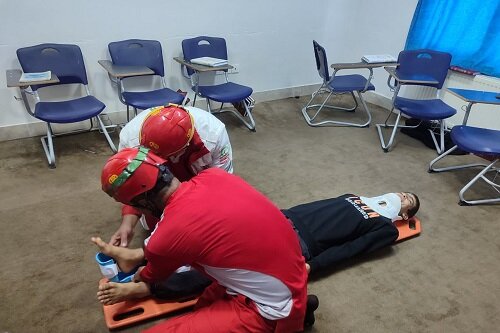 مانور زلزله و امداد در مدرسه علمیه صحنه برگزار شد+تصاویر