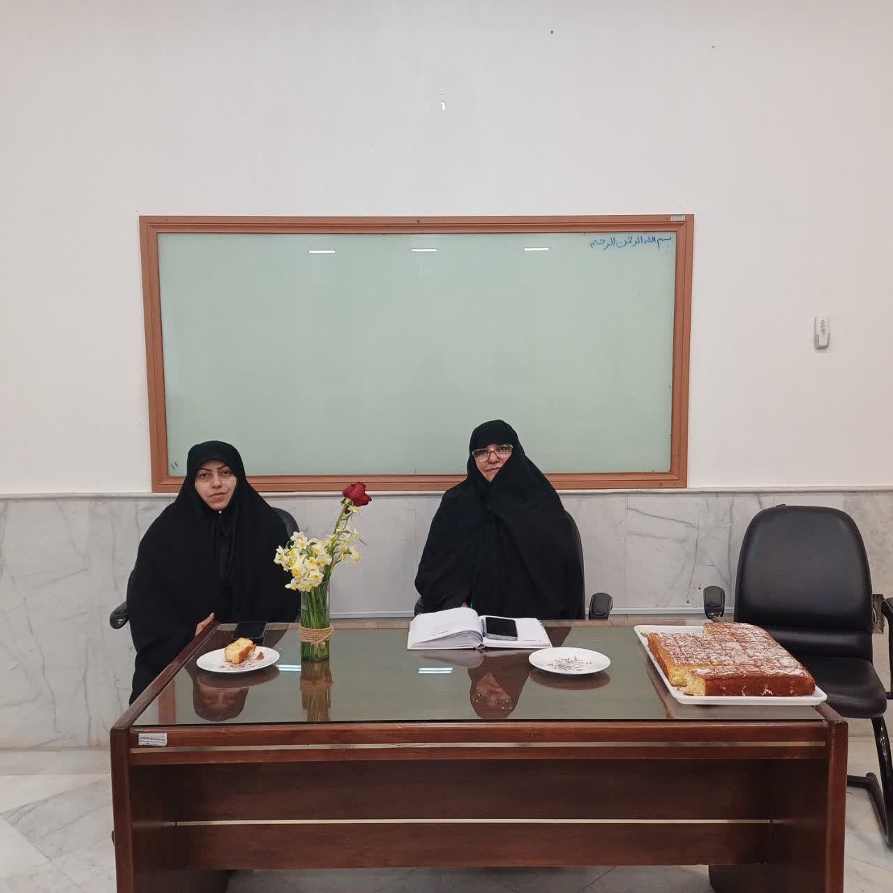 تصاویر/ نشست دوسویه «مادران طلاب و مسئولین مدرسه علمیه تخصصی حضرت زینب کبری(س) رفسنجان»