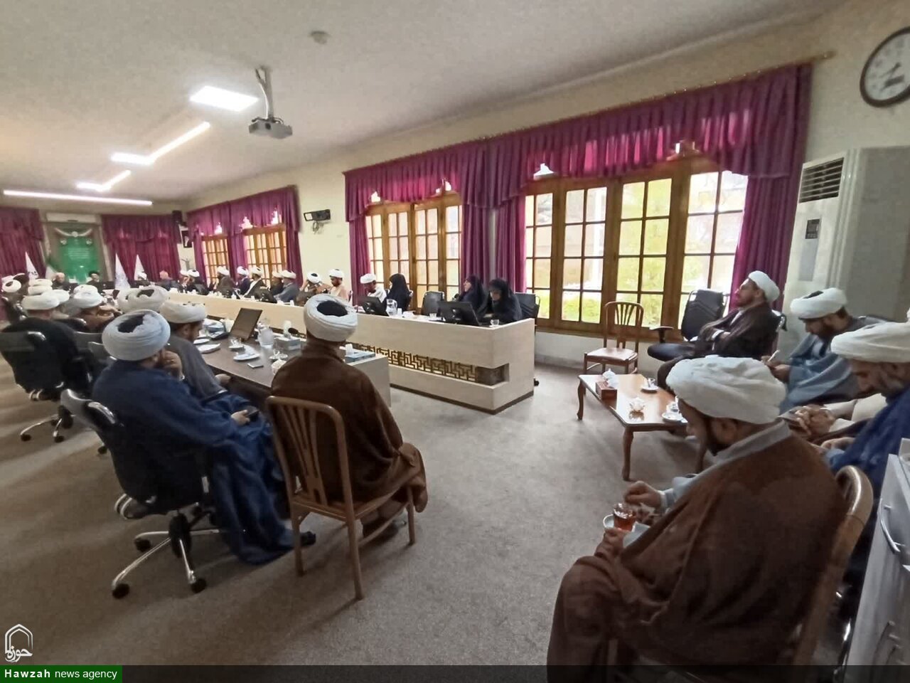 گروه تبلیغی «پاتوق گفتگو» با شهردار و رئیس شورای شهر اصفهان دیدار کردند+ تصاویر