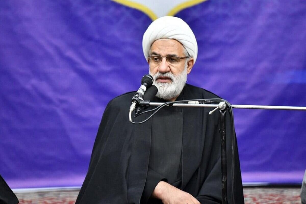 ابعاد علمی و سجایای اخلاقی و معنوی آیت الله العظمی میلانی(ره) تبیین شود