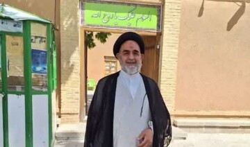 شیعه حقیقی باید در تمام شئون زندگی، از سیره عملی ائمه (ع) الگو بگیرد