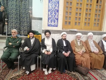 یادواره ۱۳۹ شهید روحانی عملیات کربلای ۴ در کاشان برگزار شد