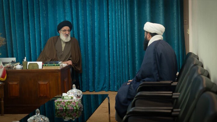 دیدار و ملاقات مردمی با آیت الله حسینی همدانی، نماینده ولی فقیه در استان البرز و امام جمعه کرج