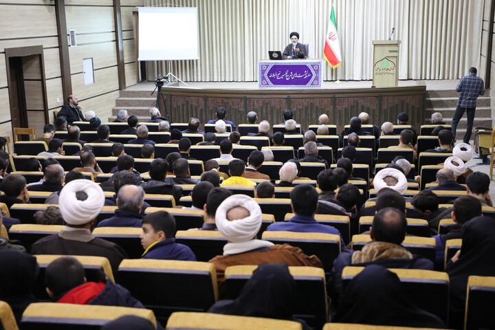 تصاویر/ سلسله نشست های شرح و تفسیر نهج البلاغه در ارومیه