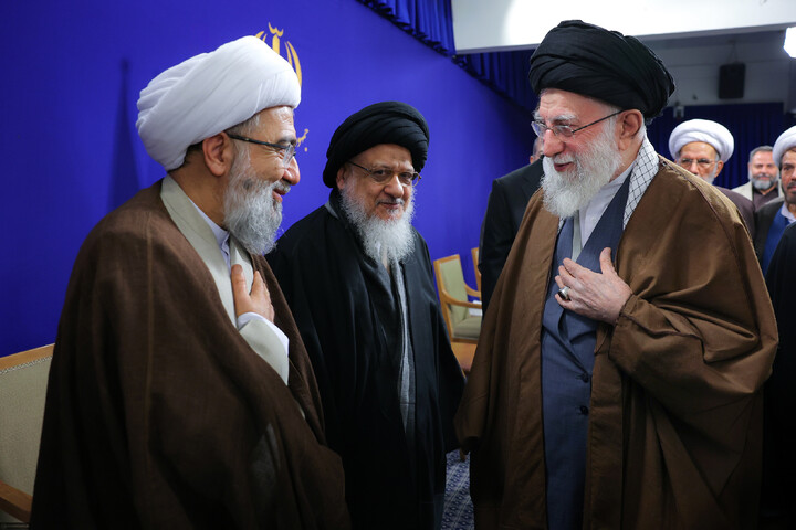 تصاویر/ دیدار اعضای ستاد برگزاری کنگره بزرگداشت آیت‌الله العظمی میلانی با رهبر انقلاب