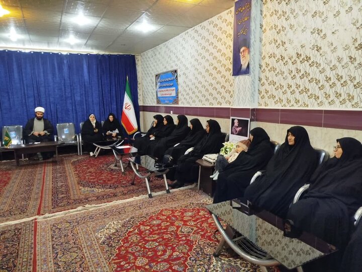 تصاویر/نشست اعضای شورای امر به معروف و نهی از منکر فرهنگیان نورآباد