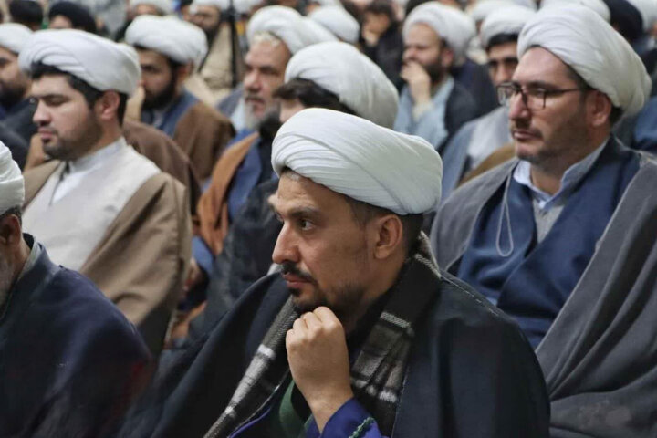 تصاویر/همایش طلاب و روحانیون بسیجی استان مرکزی