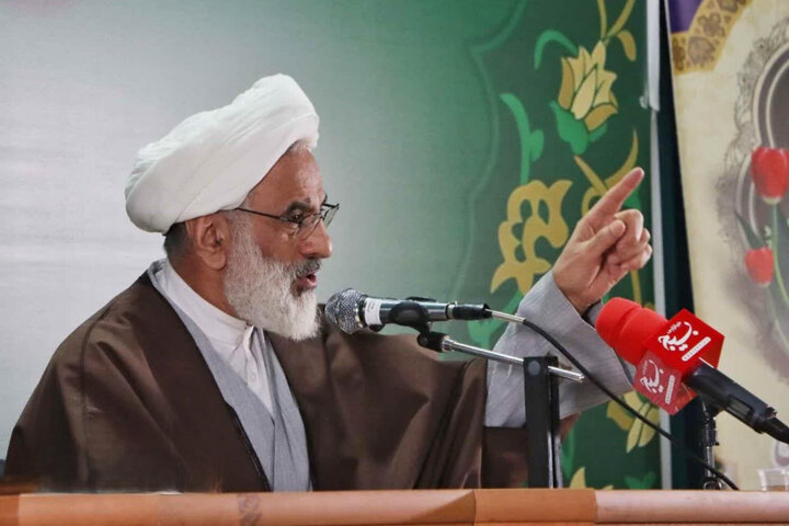 تصاویر/همایش طلاب و روحانیون بسیجی استان مرکزی