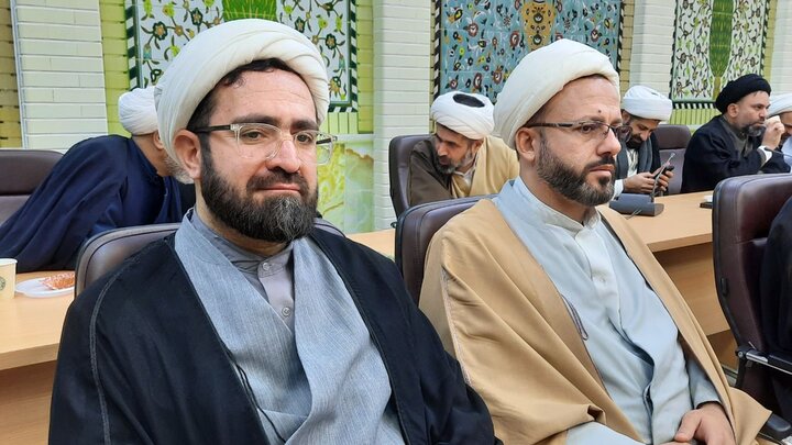 عکس| آیین بزرگداشت وحدت حوزه و دانشگاه در شهرکرد