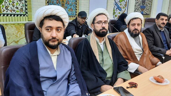 عکس| آیین بزرگداشت وحدت حوزه و دانشگاه در شهرکرد