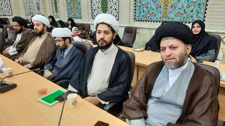 عکس| آیین بزرگداشت وحدت حوزه و دانشگاه در شهرکرد