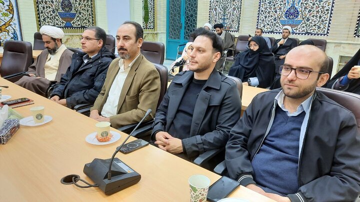 عکس| آیین بزرگداشت وحدت حوزه و دانشگاه در شهرکرد