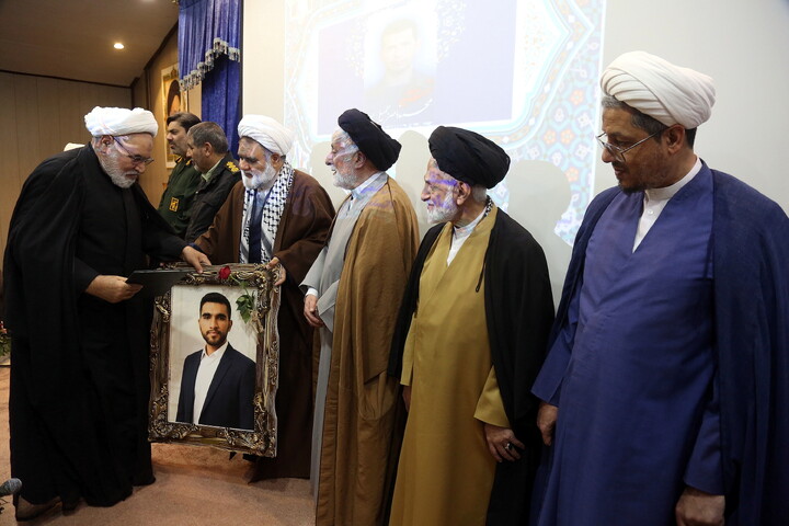 تصاویر/ همایش سراسری نماز تیپ ۸۳ امام جعفر صادق (ع)