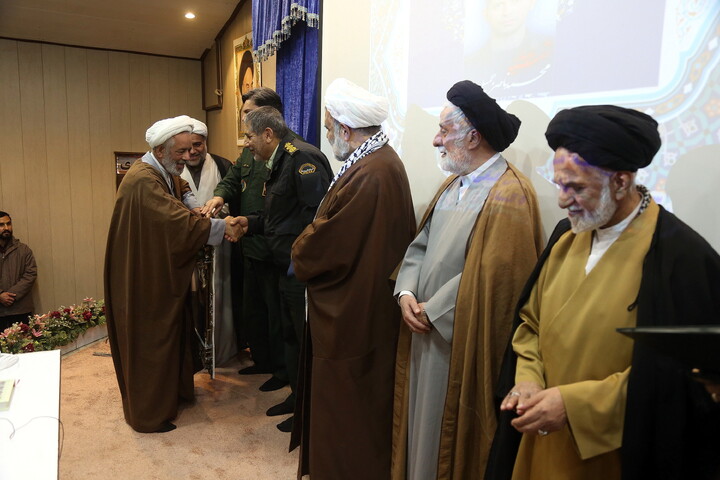 تصاویر/ همایش سراسری نماز تیپ ۸۳ امام جعفر صادق (ع)