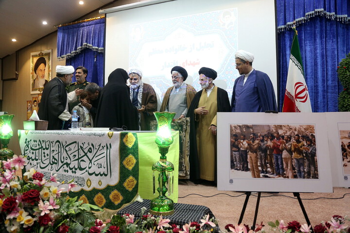 تصاویر/ همایش سراسری نماز تیپ ۸۳ امام جعفر صادق (ع)