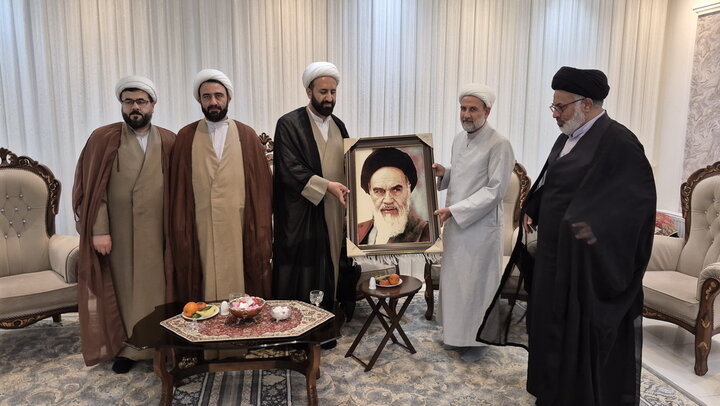 تصاویر/ دیدار حجت‌الاسلام قنواتی با حجت‌الاسلام  فرجی جانباز دوران دفاع مقدس