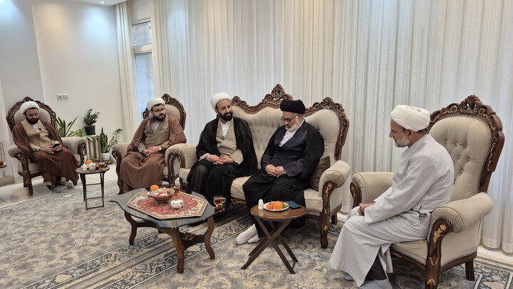 تصاویر/ دیدار حجت‌الاسلام قنواتی با حجت‌الاسلام  فرجی جانباز دوران دفاع مقدس