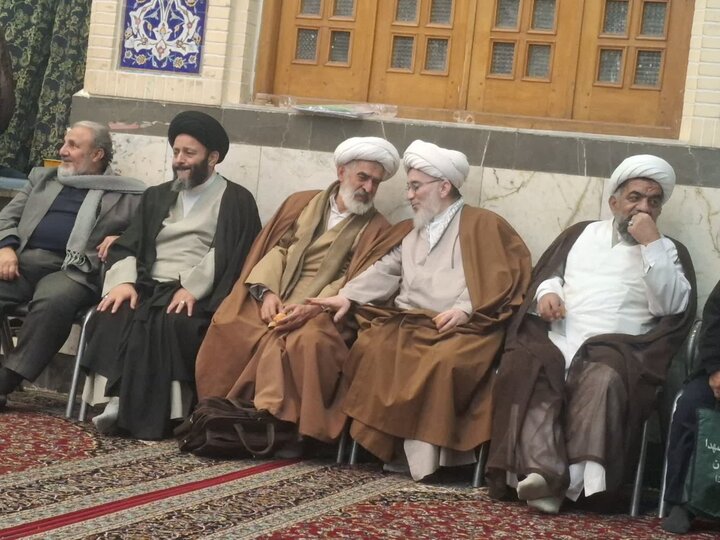 تصاویر/ یادواره ۱۳۹ شهید روحانی عملیات کربلای ۴ درحسینیه آیت الله مصطفوی کاشان