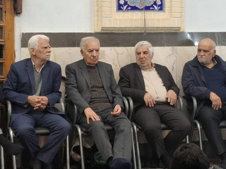 تصاویر/ یادواره ۱۳۹ شهید روحانی عملیات کربلای ۴ درحسینیه آیت الله مصطفوی کاشان