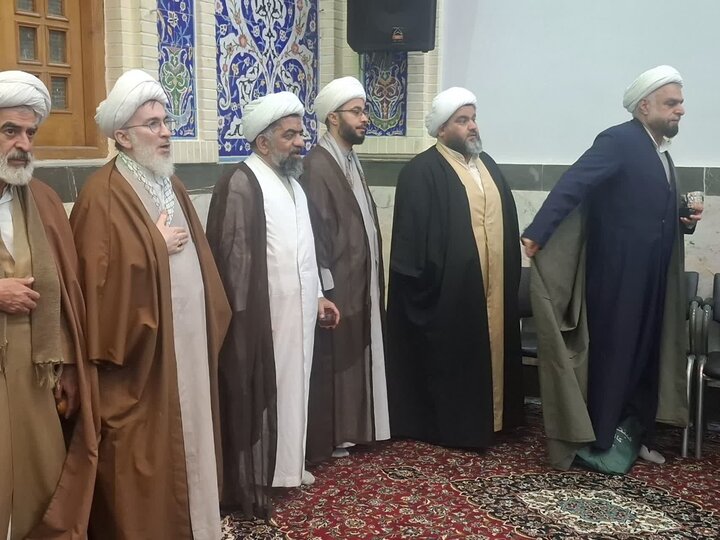 تصاویر/ یادواره ۱۳۹ شهید روحانی عملیات کربلای ۴ درحسینیه آیت الله مصطفوی کاشان