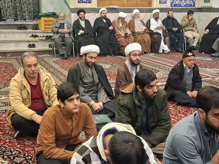 تصاویر/ یادواره ۱۳۹ شهید روحانی عملیات کربلای ۴ درحسینیه آیت الله مصطفوی کاشان