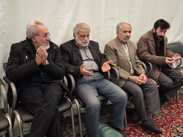 تصاویر/ یادواره ۱۳۹ شهید روحانی عملیات کربلای ۴ درحسینیه آیت الله مصطفوی کاشان