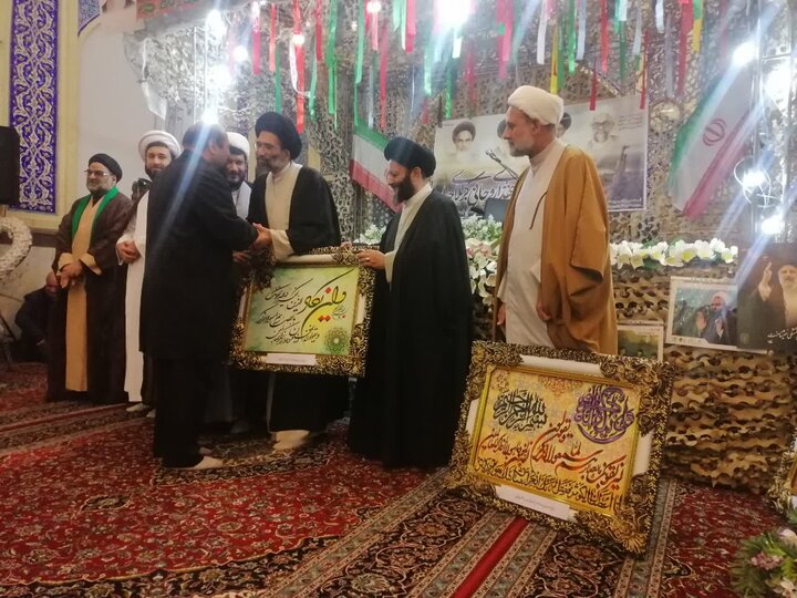 تصاویر/ یادواره شهدای روحانی عملیات کربلای ۴ در کاشان