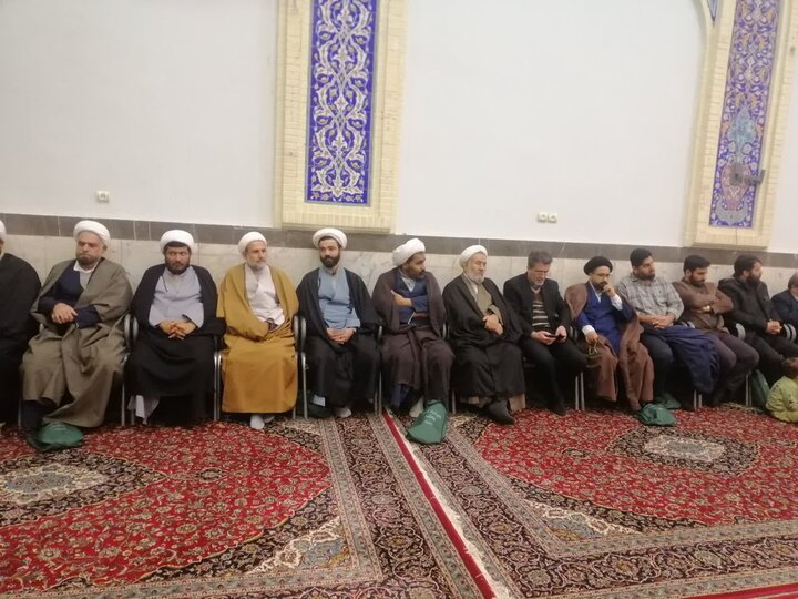 تصاویر/ یادواره شهدای روحانی عملیات کربلای ۴ در کاشان