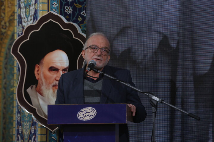 تصاویر / آیین بزرگداشت استاد علی اکبر پرورش باور صدیق انقلاب در اصفهان