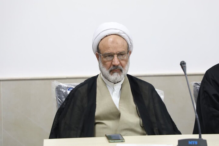 تصاویر/ تجلیل از طلاب نخبه پژوهشی حوزه علمیه استان یزد