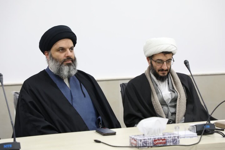 تصاویر/ تجلیل از طلاب نخبه پژوهشی حوزه علمیه استان یزد