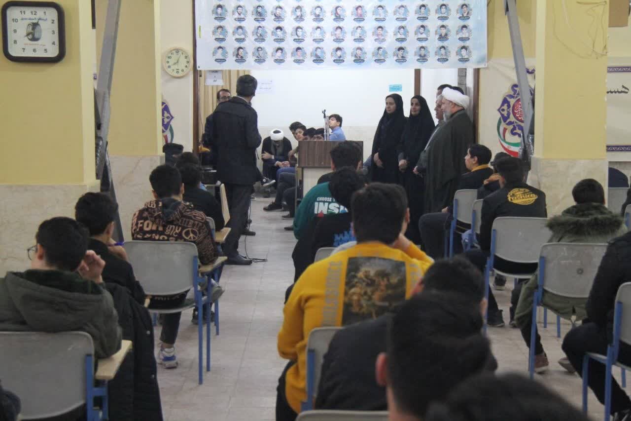 زنگ ایثار و شهادت در آران و بیدگل به صدا درآمد+عکس