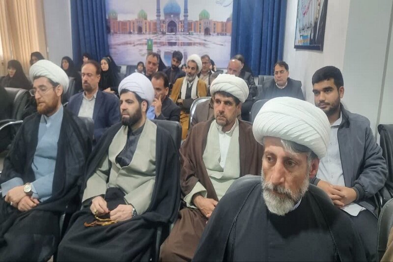 هماندیشی برای برگزاری اعتکاف دانشآموزی در سرپل ذهاب برگزار شد+عکس