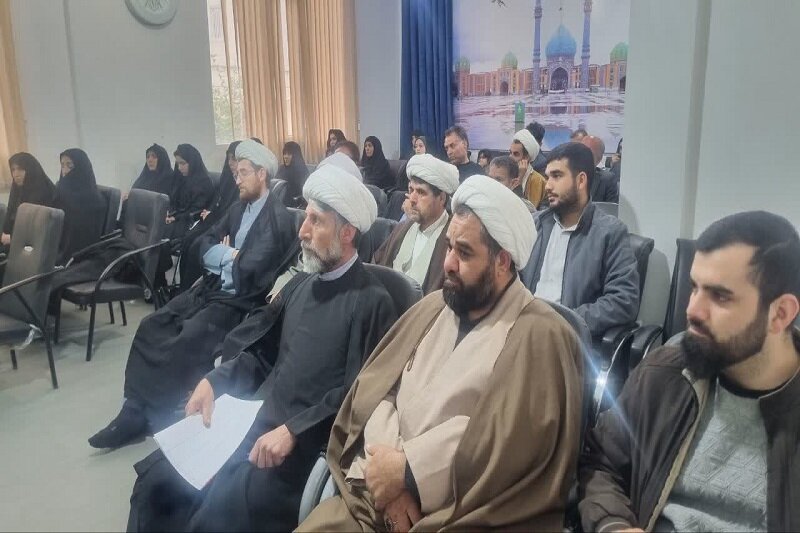 هماندیشی برای برگزاری اعتکاف دانشآموزی در سرپل ذهاب برگزار شد+عکس