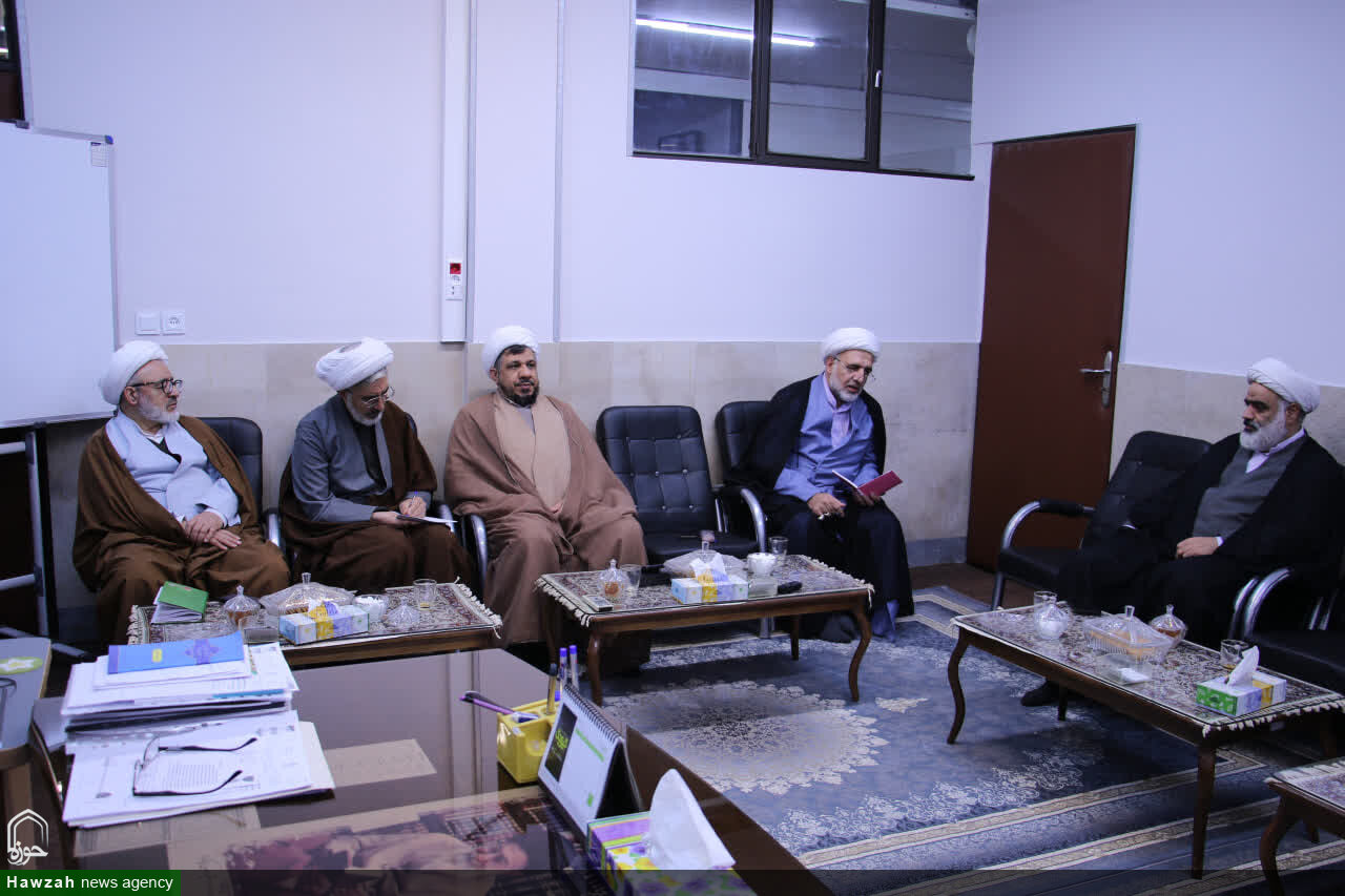 جلسه دبیرخانه حوزه پیشرو و سرآمد حوزه علمیه استان اصفهان برگزار شد + عکس