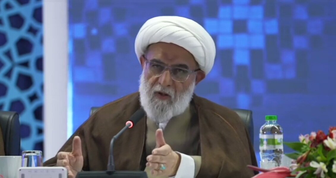 سیره علمی و اخلاقی آیت‌الله میلانی(ره) راهنمای نسل آینده طلاب و فضلای حوزه است