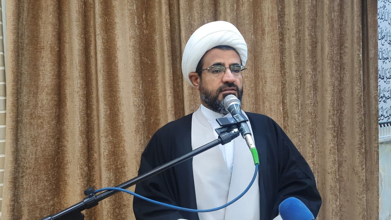 سیاست رژیم پهلوی بر ایجاد "حوزه بسته و دانشگاه وابسته" بود