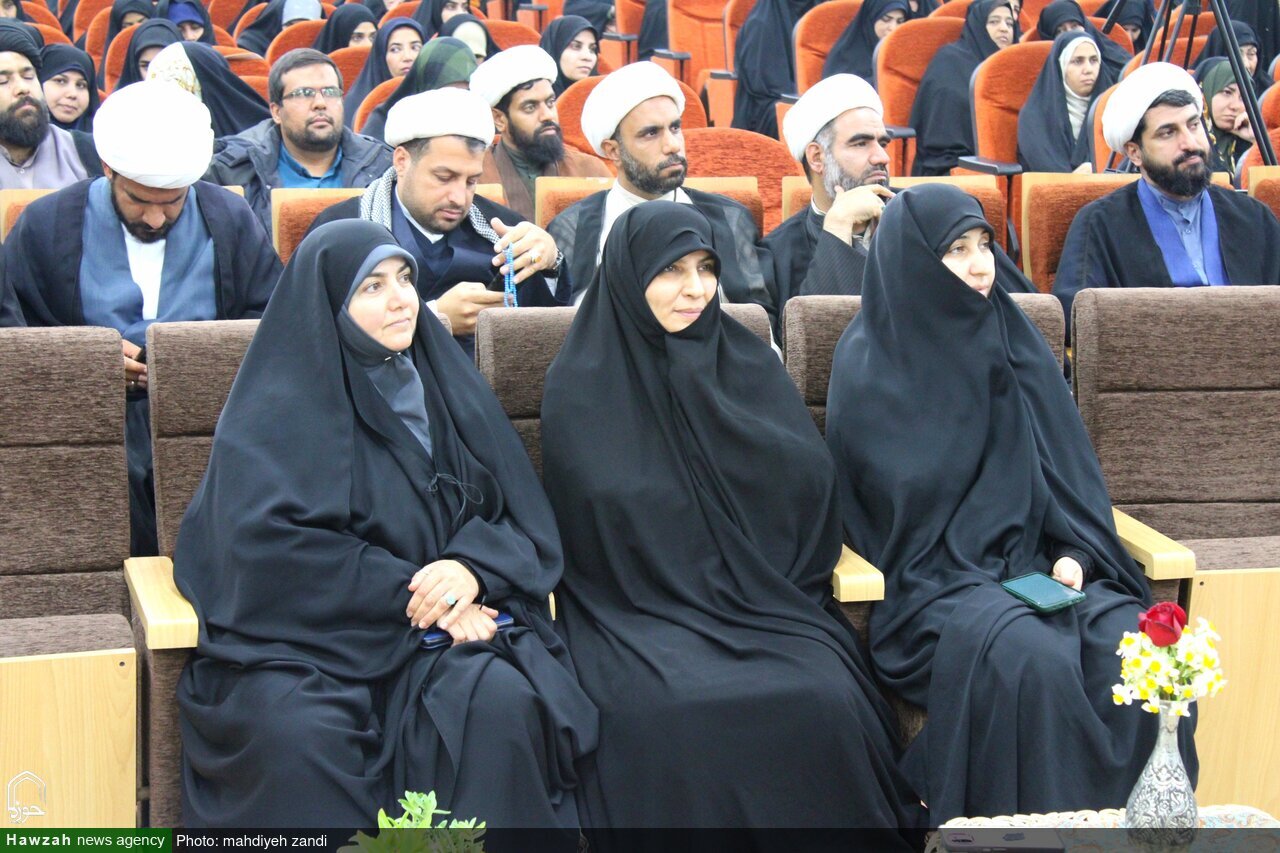 Kadınlar Cihatta Çağımızın Öncüleridir