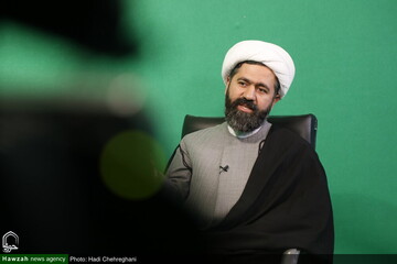 تکیه بر قدرت‌های بیگانه، خانه‌ای عنکبوتی می‌سازد