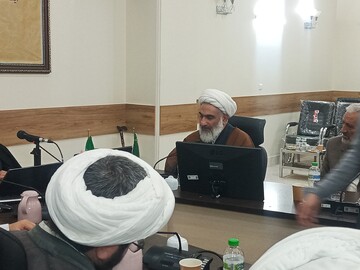 آثار فقهای شیعه راهنمای درک صحیح اداره امور اسلامی است