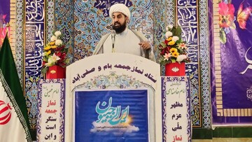 مردم با حضور آگاهانه فتنه ۸۸ را مهار کردند