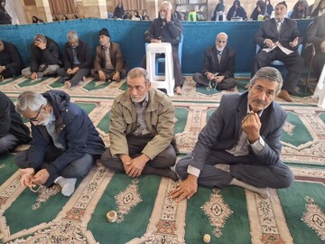 تصاویر/ اقامه نماز جمعه شهر بلورد