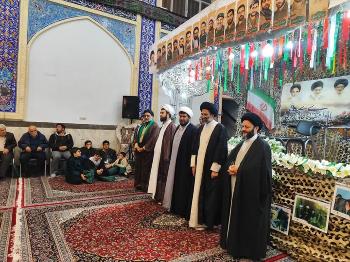 تصاویر/تجلیل شهید عرصه تبلیغ بین‌الملل و روحانی جانباز در کاشان