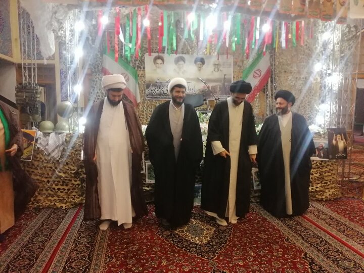 تصاویر/تجلیل شهید عرصه تبلیغ بین‌الملل و روحانی جانباز در کاشان