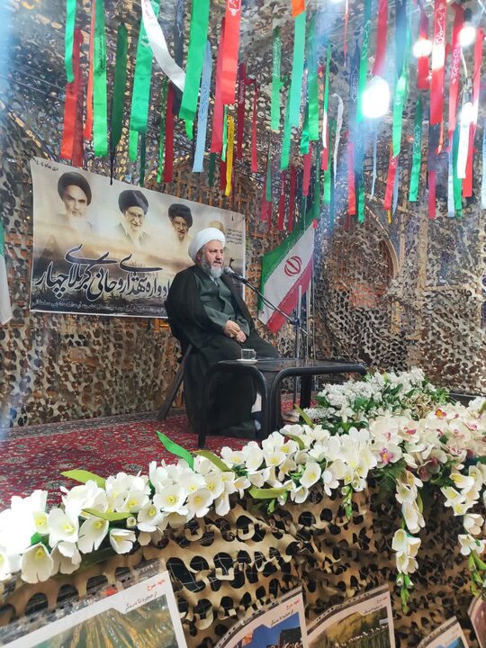 تصاویر/تجلیل شهید عرصه تبلیغ بین‌الملل و روحانی جانباز در کاشان